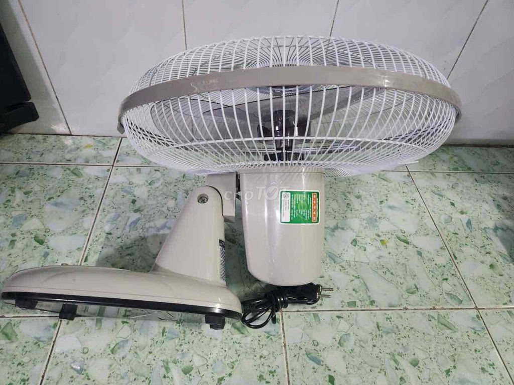 Quạt treo tường Senko TR1628 Trắng Đã sử dụng. Mua bán Quạt tại Huyện Nhà Bè Tp Hồ Chí Minh được đăng bởi Đăng Quang 9119 hình 1