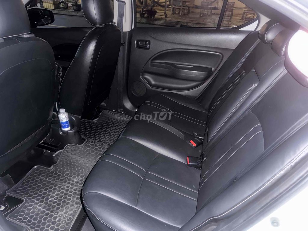 Mitsubishi Attrage CVT Premium Trắng 80.000km. Mua bán Ô tô tại Thành phố Rạch Giá Kiên Giang được đăng bởi 123456789  hình 10