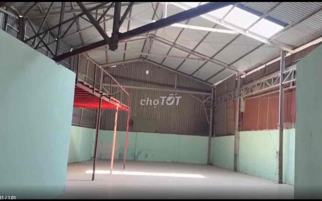 KHO XƯỞNG HỒ NGỌC LÃM ( 220m2 )