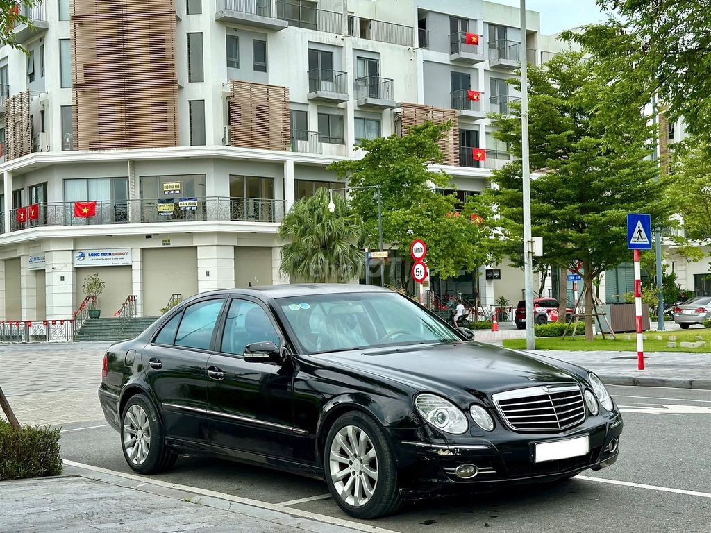 Mercedes Benz E Class 2008 E200 - 160000 km. Mua bán Ô tô tại Quận Hoàng Mai Hà Nội được đăng bởi Anh Tú hình 2
