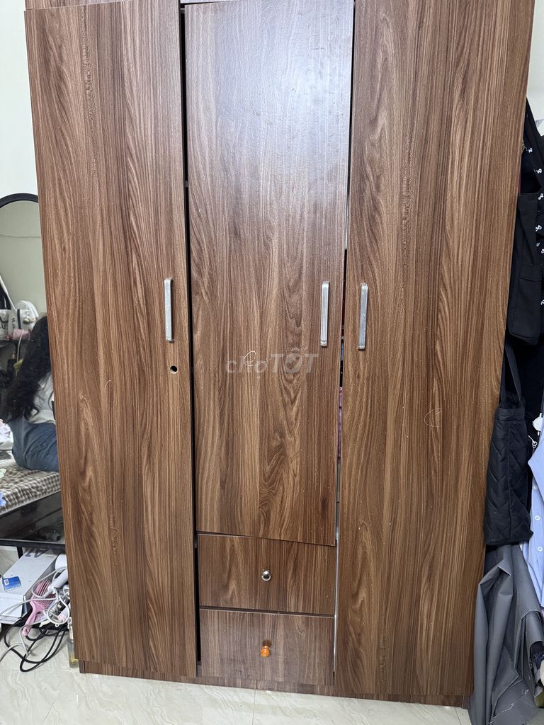 Tủ quần áo gỗ ép 3 cánh. Mua bán Tủ, kệ gia đình tại Quận Hoàng Mai Hà Nội được đăng bởi Hjs Hdjd hình 1