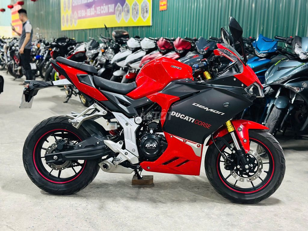 XE MÁY THANH TÙNG_GPX DEMON 150 ĐỎ ĐEN CÓ TRẢ GOP. Mua bán Xe máy tại Quận Nam Từ Liêm Hà Nội được đăng bởi THANH TÙNG hình 4