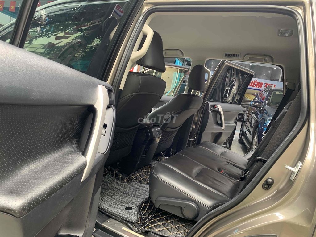 Toyota Prado sx 2015 - mẫu mới 2016 hộp số 6 cấp. Mua bán Ô tô tại Quận Bắc Từ Liêm Hà Nội được đăng bởi Quân Uy Tín hình 11