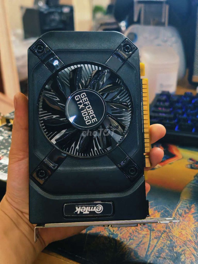 Card đồ họa Emtek GTX 1050 2GB Đen. Mua bán Linh kiện (RAM, Card...) tại Thành phố Nam Định Nam Định được đăng bởi MÁY TÍNH PHÚ LINH hình 1