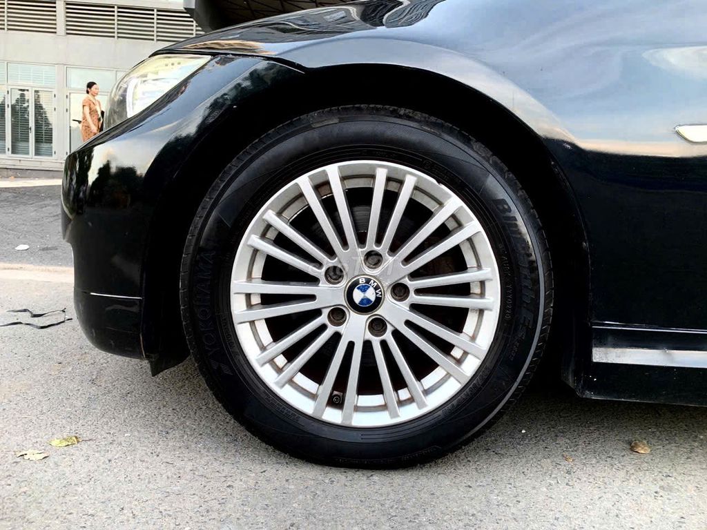 Bán rẻ BMW 330i SPORT 2012 iEdition rất đẹp!. Mua bán Ô tô tại Huyện Bình Chánh Tp Hồ Chí Minh được đăng bởi NGUYỄN LÂM PHÁT hình 8