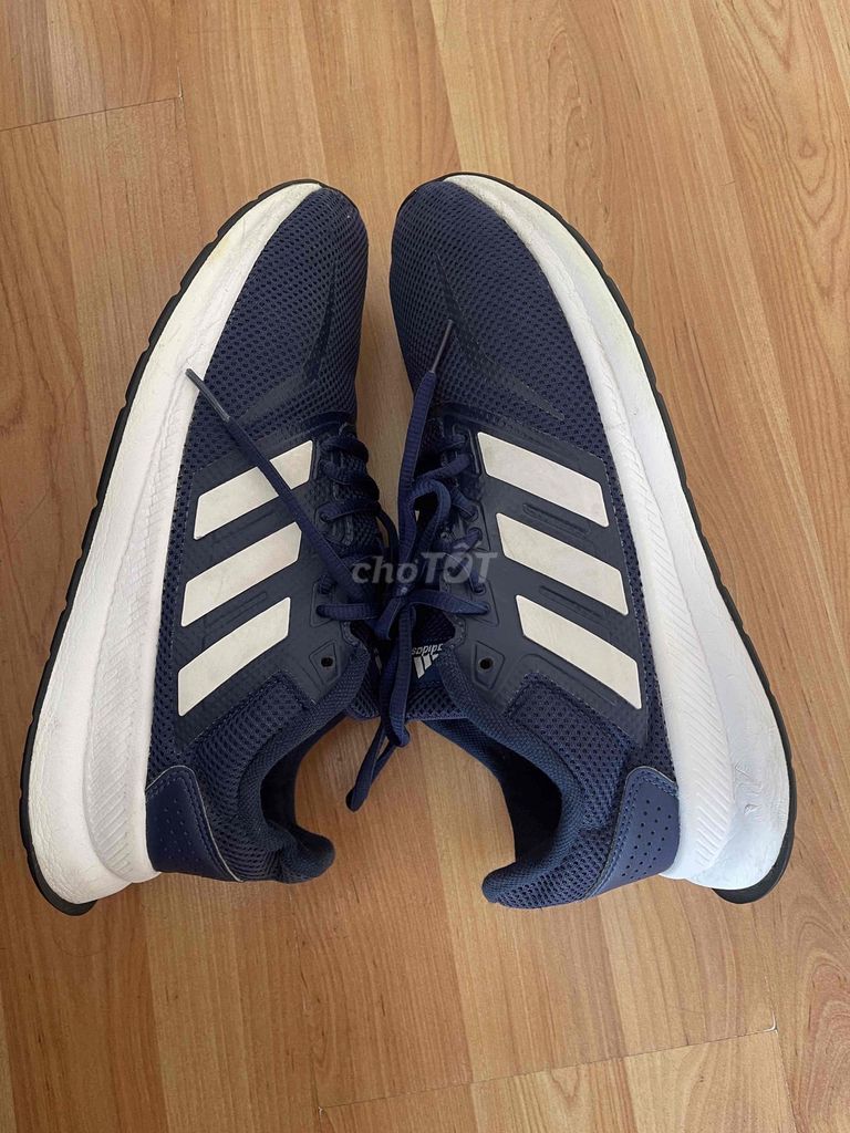 Giày thể thao Adidas size 42 Xanh navy Việt Nam. Mua bán Giày dép tại Quận Tân Phú Tp Hồ Chí Minh được đăng bởi Trần văn Thanh hình 1
