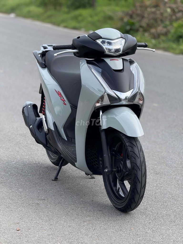 SH 2017 biển 43 máy móc rin ngon chạy nhẹ tơn giá. Mua bán Xe máy tại Quận Liên Chiểu Đà Nẵng được đăng bởi Nhật Tình hình 2