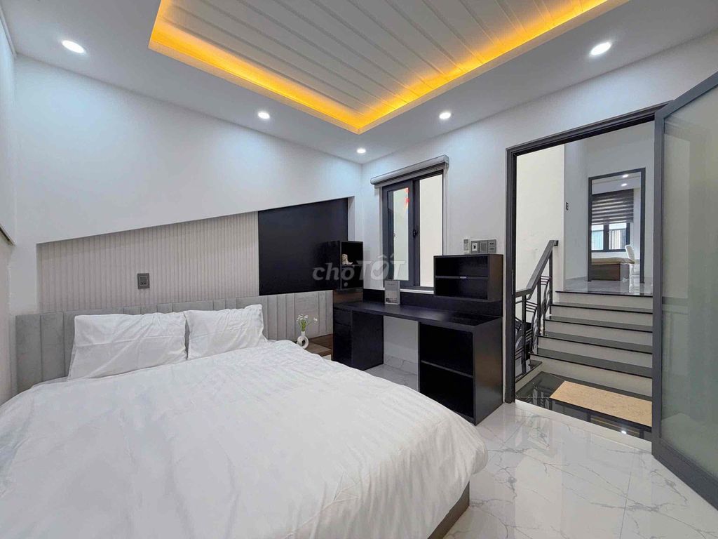 Furnished 4-bedroom house with rooftop off Trần Cao Vân — photo 10