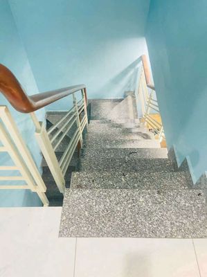 hẻm nhựa xe thông phan sào nam DT:4x10 trệt 1 lầu 2pn 2wc ở liền