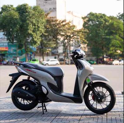 Sh mode phiên bản đặc biệt. Xe đi 2000km. Mua bán Xe máy tại Quận Hải Châu Đà Nẵng được đăng bởi Lê Hoàng