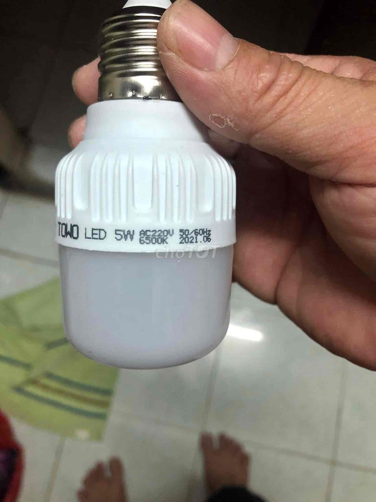 đuôi đèn cảm ứng chuyển động đèn sẽ sáng. Mua bán Đèn tại Quận 5 Tp Hồ Chí Minh được đăng bởi Lý Vinh hình 1