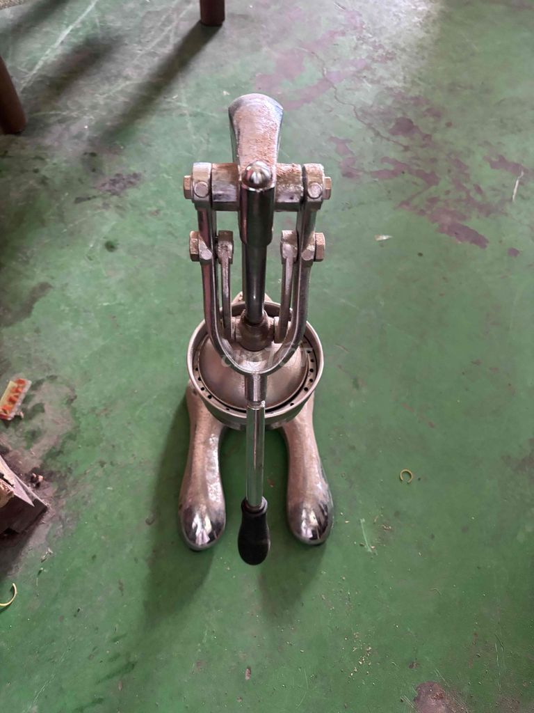 Máy ép cam Kim loại Bạc. Mua bán Bếp, lò, đồ điện nhà bếp tại Thị xã Tân Uyên Bình Dương được đăng bởi Đào Thị Kim Anh hình 1
