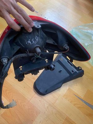 xe Atila Đèn hậu và dè sau rất mới 2món 80k