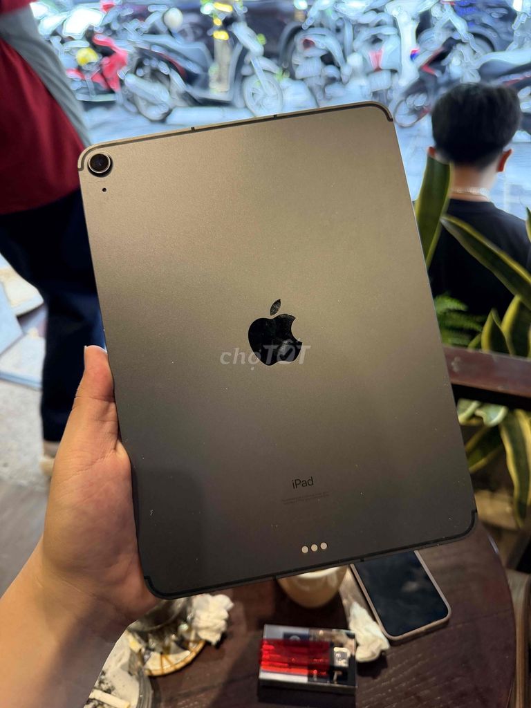 Air 4 64gb 5g bản chính hãng Zaa 1 chủ từ đầu. Mua bán Máy tính bảng tại Quận Hoàng Mai Hà Nội được đăng bởi Ngô Tuấn Anh hình 1