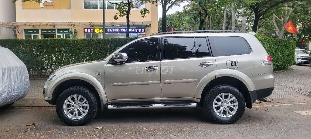 Mitsubishi Pajero Sport 2015 2WD. Mua bán Ô tô tại Thành phố Thủ Đức Tp Hồ Chí Minh được đăng bởi Xuân Khánh  hình 4
