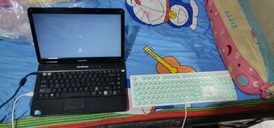 Dư dùng pass laptop