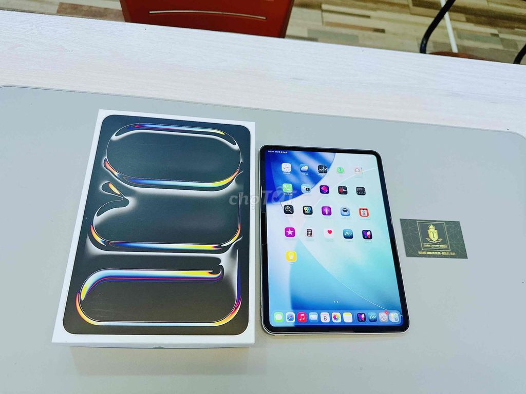 iPad Pro M5 11in 256G Silver fullbox VN likenew 99. Mua bán Máy tính bảng tại Quận Hải Châu Đà Nẵng được đăng bởi TUẤN LUXURY MOBILE ĐÀ NẴNG hình 1