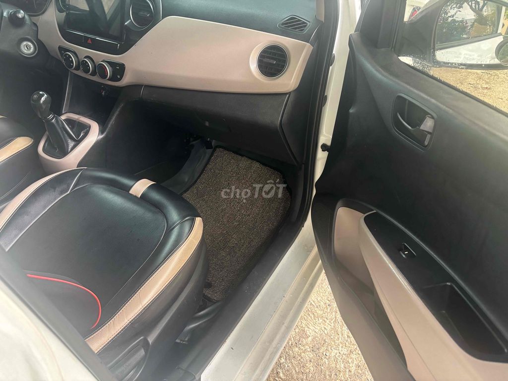 Hyundai i10 2016 механическая коробка в отличном состоянии