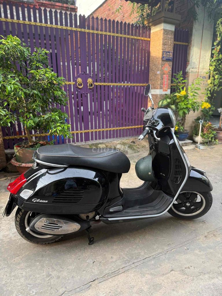 Vespa GTS Super 4vie nhập khẩu ý. Mua bán Xe máy tại Quận Gò Vấp Tp Hồ Chí Minh được đăng bởi Nguyễn Hà hình 1