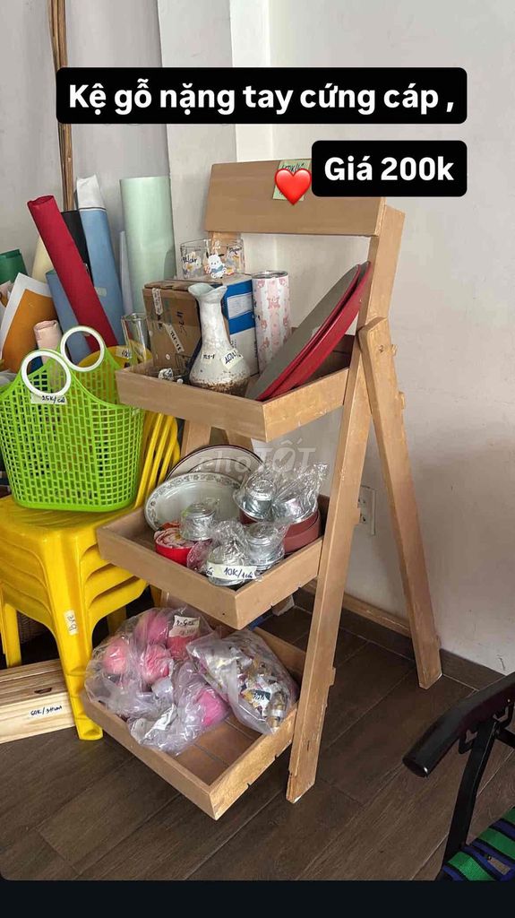 Kệ gỗ gấp gọn 3 tầng màu Nâu. Mua bán Tủ, kệ gia đình tại Quận Phú Nhuận Tp Hồ Chí Minh được đăng bởi Phạm Trần Huyền Nhi hình 1