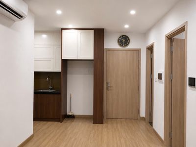 Chính chủ cho thuê căn hộ 2N, 2WC Toà P1, Vinhomes Ocean Park 1