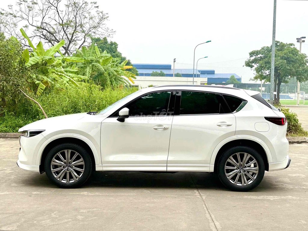 Mazda CX5 2023 2.0 Premium Exclusive 30000 km. Mua bán Ô tô tại Quận Cầu Giấy Hà Nội được đăng bởi Vũ Kiên hình 3