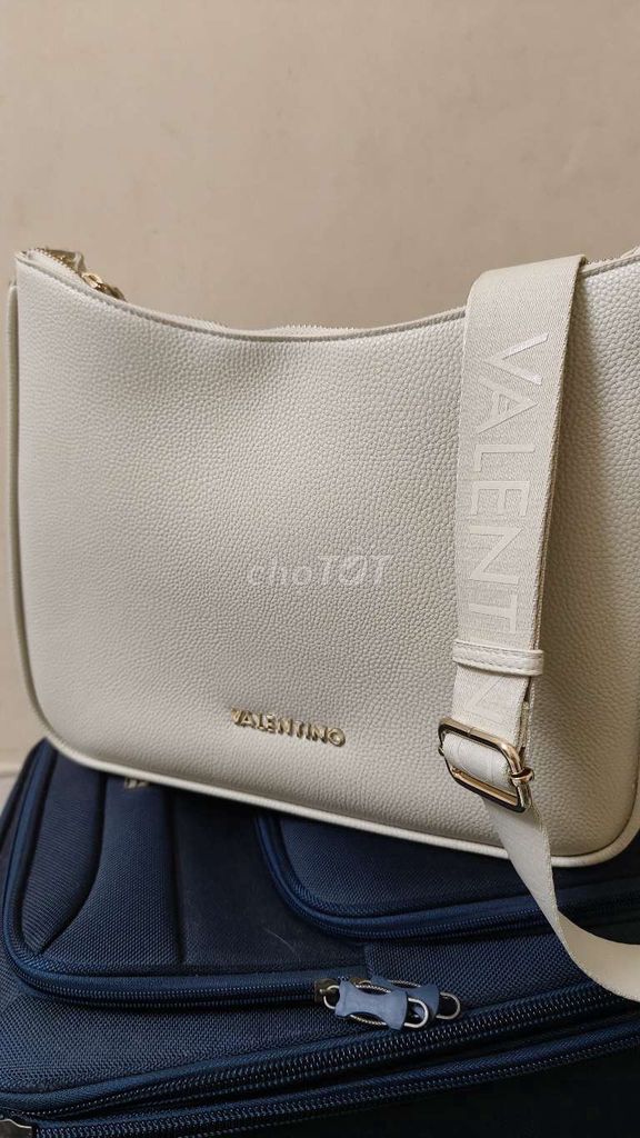 Túi xách Mario Valentino Nữ Trắng Đã sử dụng. Mua bán Túi xách tại Quận 1 Tp Hồ Chí Minh được đăng bởi Lucy Tran hình 1