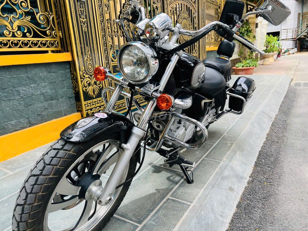 Xe máy Suzuki GZ150-A màu đen đã sử dụng. Mua bán Xe máy tại Quận Nam Từ Liêm Hà Nội được đăng bởi MAI HÒA hình 1