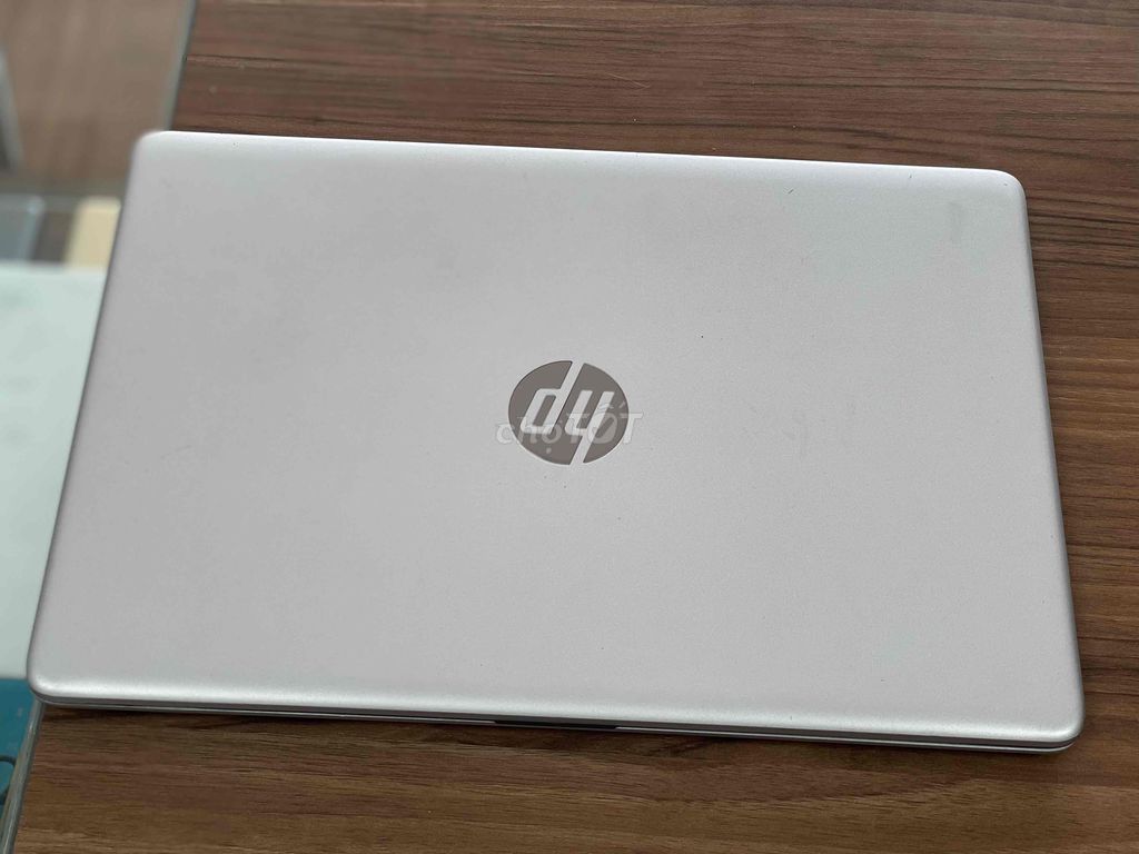 HP 15S-du i3 10110u/4/256g