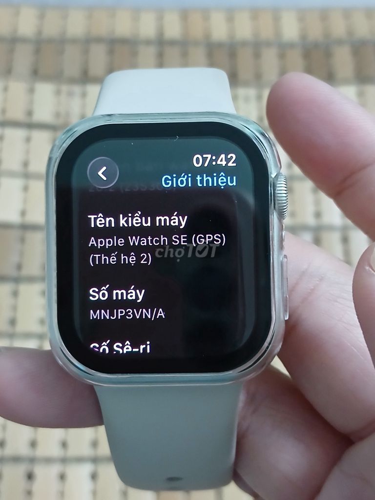 Apple Watch SE (GPS) Thế hệ 2 Trắng. Mua bán Thiết bị đeo thông minh tại Quận Sơn Trà Đà Nẵng được đăng bởi KHUÊ TRẦN hình 1
