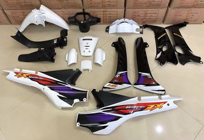 Bộ nhựa dàn áo Wave ZX 2005 màu Trắng Đen. Mua bán Phụ tùng xe tại Quận Cầu Giấy Hà Nội được đăng bởi Nguyễn Quang Huy