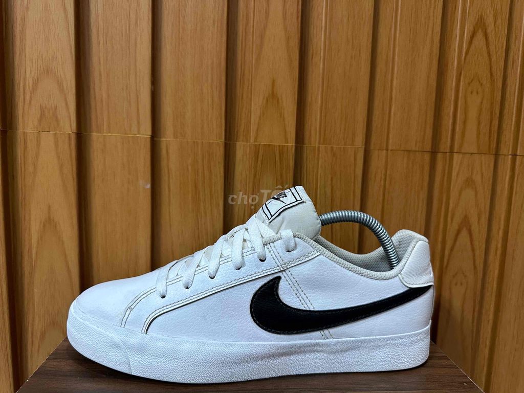 Giày Nike VIP size 41 chính hãng mới keng 98%