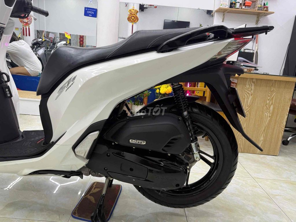 Honda SH 150 CBS 2018 белый