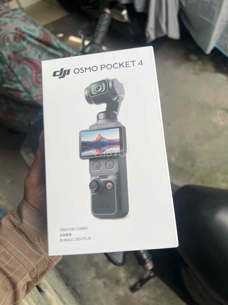 DJI Osmo Pocket 4 creator combo mới nguyên seal. Mua bán Máy ảnh, Máy quay tại Quận 8 Tp Hồ Chí Minh được đăng bởi Huỳnh Ngọc Thái  hình 1