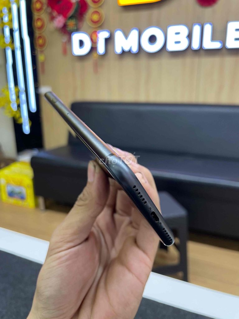 IPHONE 8G - 64GB BẢN QUỐC TẾ