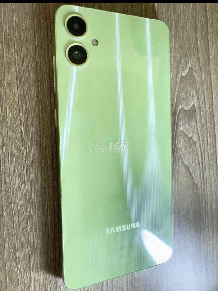 Cần tiền đóng trọ nên em bán samsung a05 ạ. Mua bán Điện thoại tại Quận 6 Tp Hồ Chí Minh được đăng bởi Nghĩa Lee hình 1
