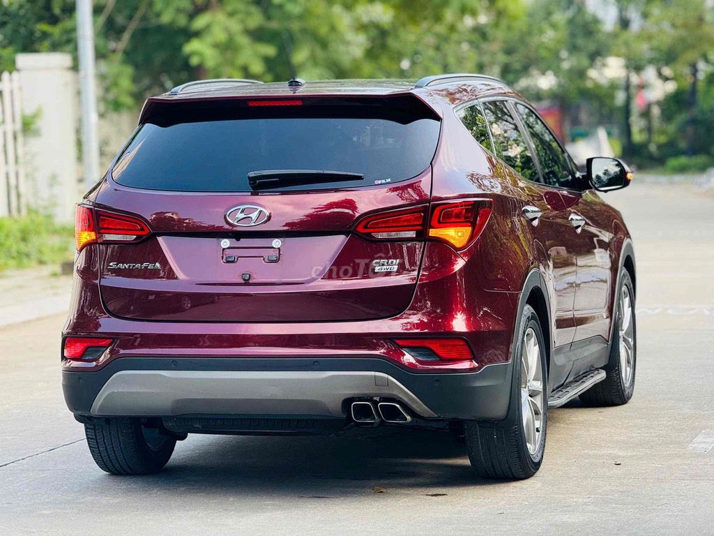 Hyundai SantaFe Premium 2.2D 4x4 sản xuất 2018. Mua bán Ô tô tại Quận Hà Đông Hà Nội được đăng bởi A Huan  hình 7