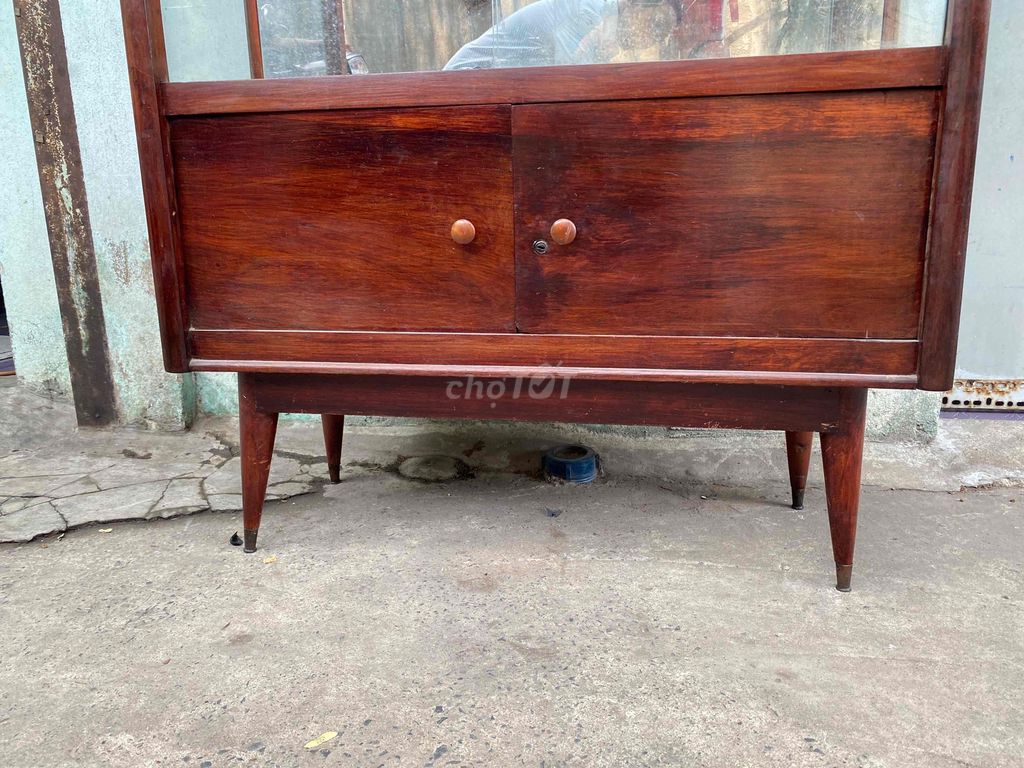Bán 1 tủ chuẩn xưa chưng đồ
