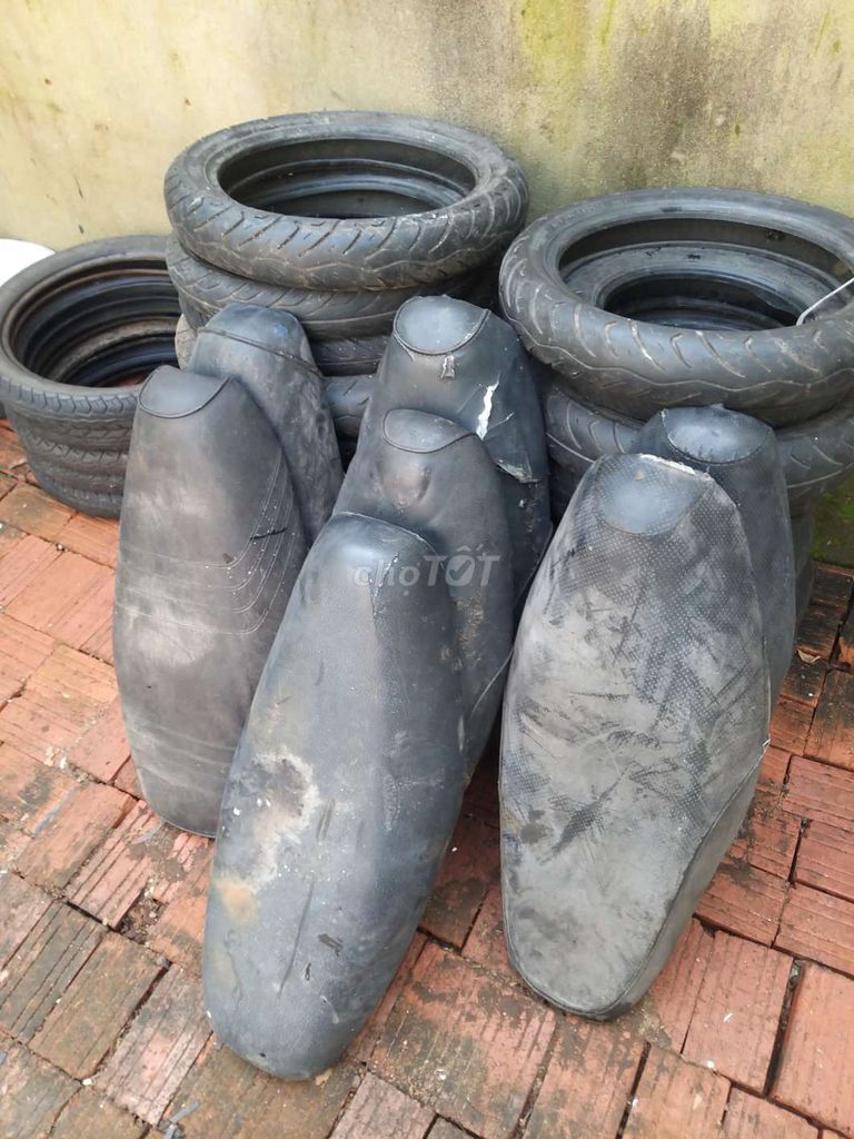 Yên xe Draem va wave  anh em nào có nhu cầu alo. Mua bán Phụ tùng xe tại Quận Hải Châu Đà Nẵng được đăng bởi VU THAO hình 3