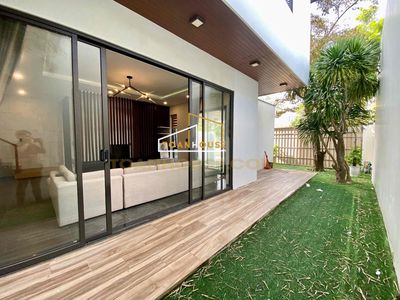 Rent · 5 bd · 250 м² · Quận Ngũ Hành Sơn, ул. Đường Đoàn Khuê