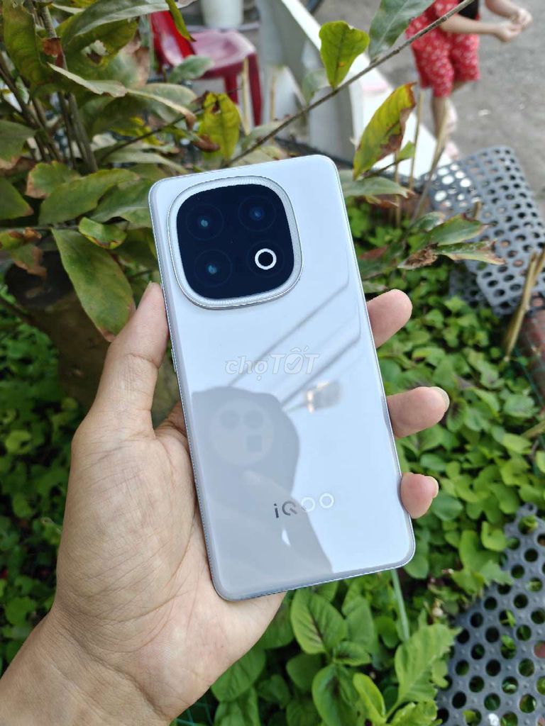 Vivo iQOO 13 5G 256GB Xám. Mua bán Điện thoại tại Thành phố Sóc Trăng Sóc Trăng được đăng bởi Hoàng XP hình 1