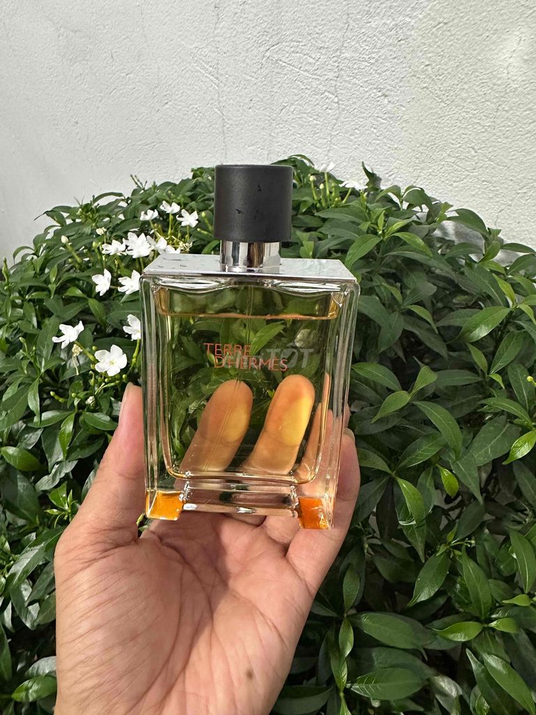 nước hoa nam hermess gần như nguyên. Mua bán Nước hoa tại Huyện Hoài Đức Hà Nội được đăng bởi mochi mart hình 1