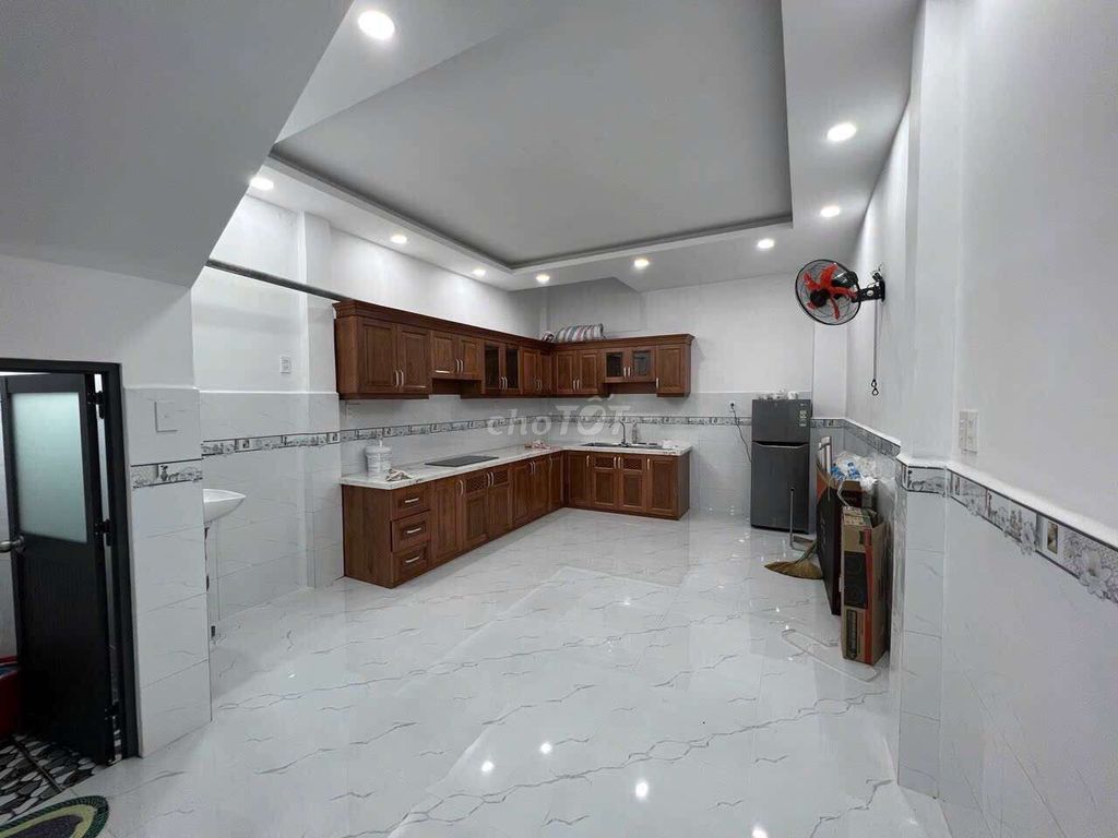 Gấp bán nhà Tô Hiệu, 54m2, 2 tầng, mới, chính chủ