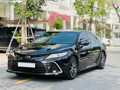 Toyota Camry 2022 2.0 G - 100 km. Mua bán Ô tô tại Quận 3 Tp Hồ Chí Minh được đăng bởi Kim Nguyen
