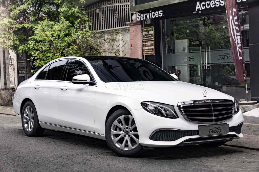 LONG ANH AUTO về Mercedes E200 model 2018. Mua bán Ô tô tại Quận 7 Tp Hồ Chí Minh được đăng bởi LongAnh AuTo  hình 3