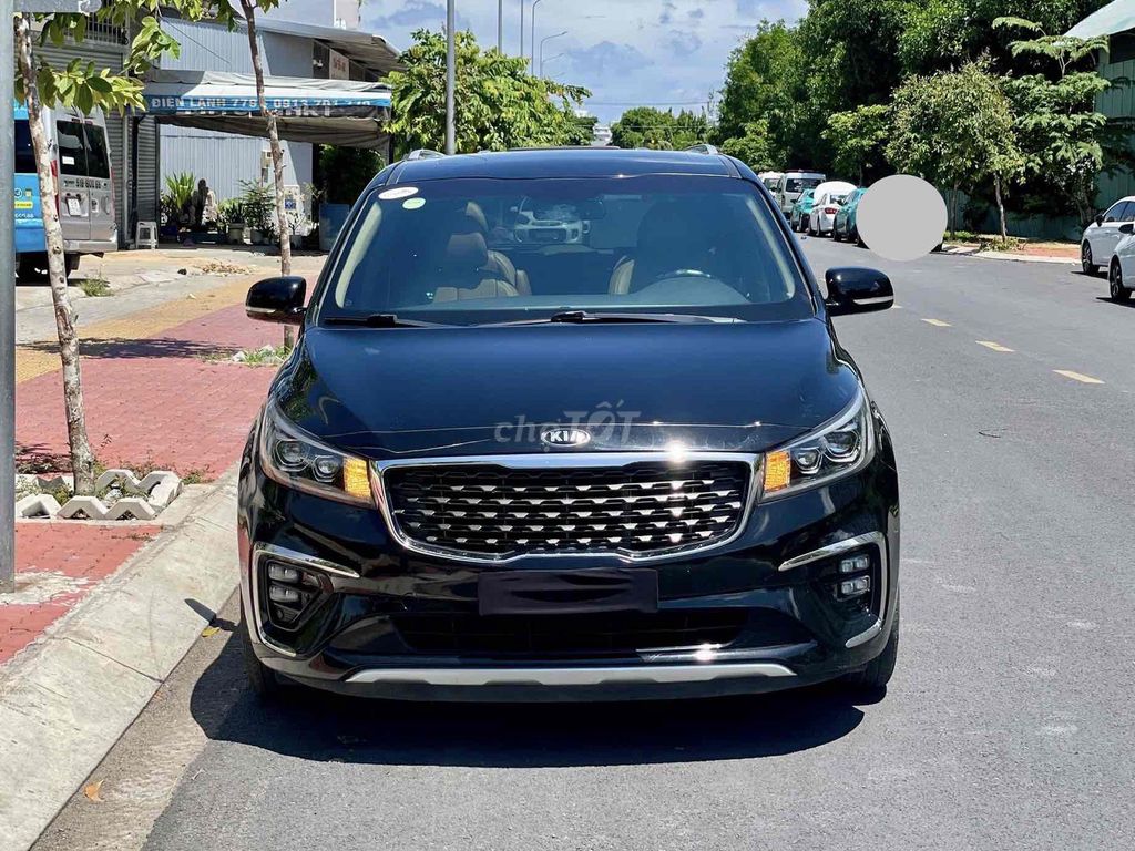 Kia Sedona 2.2 Dầu Luxury 2020