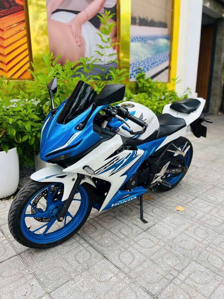 🌈 Хошимин Honda CBR 150 в отличном состоянии.. недорого, братцы 🤝