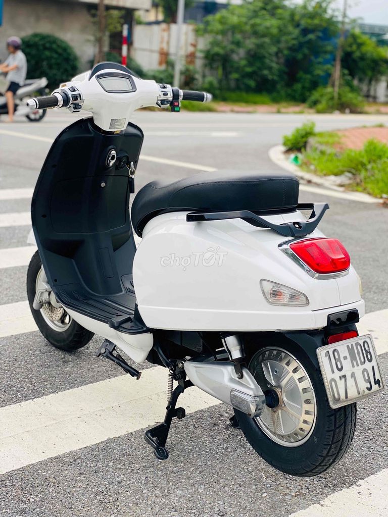 Vespa điện hãng Vinathai đời cao 2022 đèn vuông. Mua bán Xe điện tại Thành phố Nam Định Nam Định được đăng bởi Trung Đồ Cũ hình 3