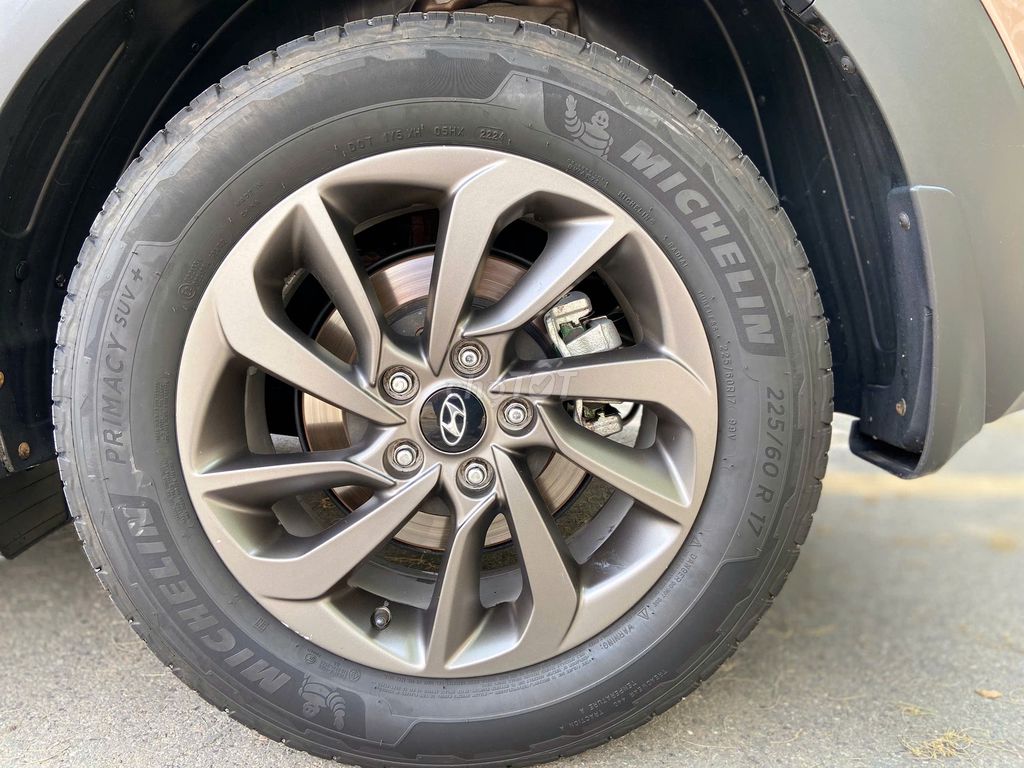 Hyundai Tucson 2015  - 88000 km. Mua bán Ô tô tại Thành phố Thuận An Bình Dương được đăng bởi Thắng Trần Auto hình 18