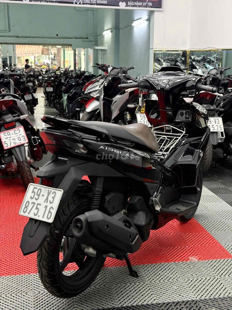 Honda Airblade 160 куб. см 2023, черная глянцевая